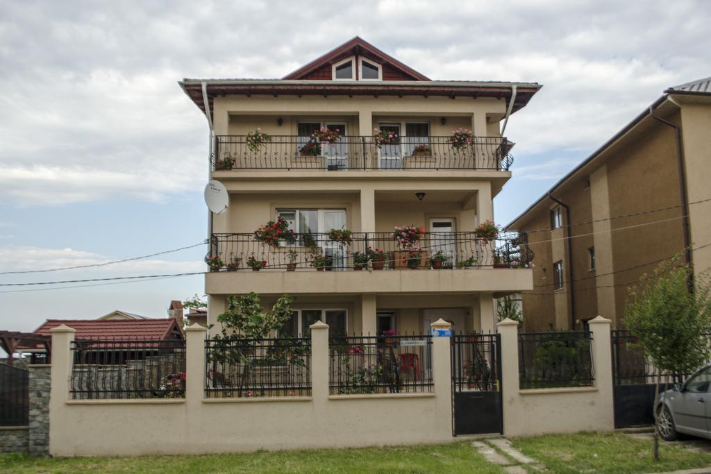 Vila De La Mare Apartment เอโฟรีเอซูด ภายนอก รูปภาพ