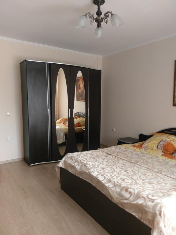 Vila De La Mare Apartment เอโฟรีเอซูด ภายนอก รูปภาพ